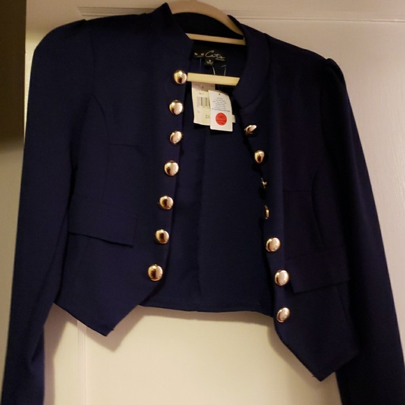 Blazer - Picture 2 of 3